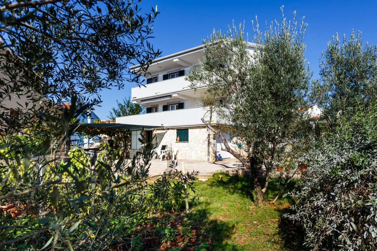 Apartment Anton Krk Town Exteriér fotografie